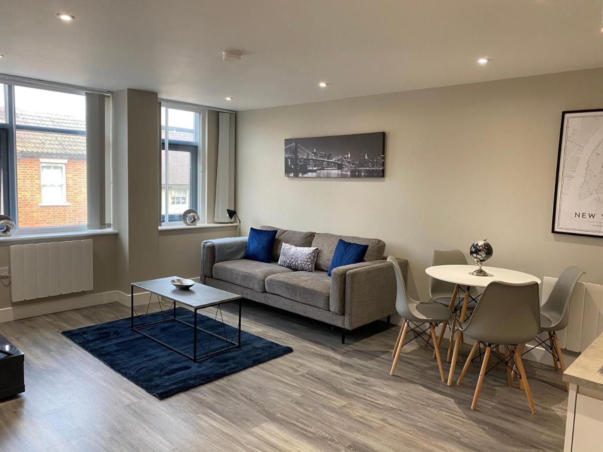 Marie'S Serviced Apartment 1 Bed Citystay, Parking Bedford Esterno foto